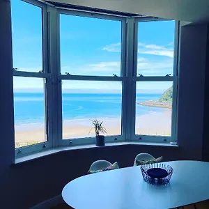 Seaview North Bay Apartment Scarborough